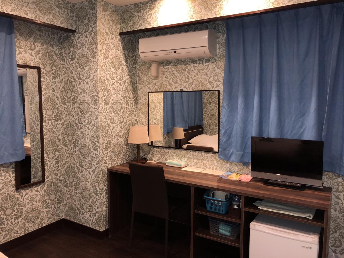 Hatoya Hotel Tokio Buitenkant foto