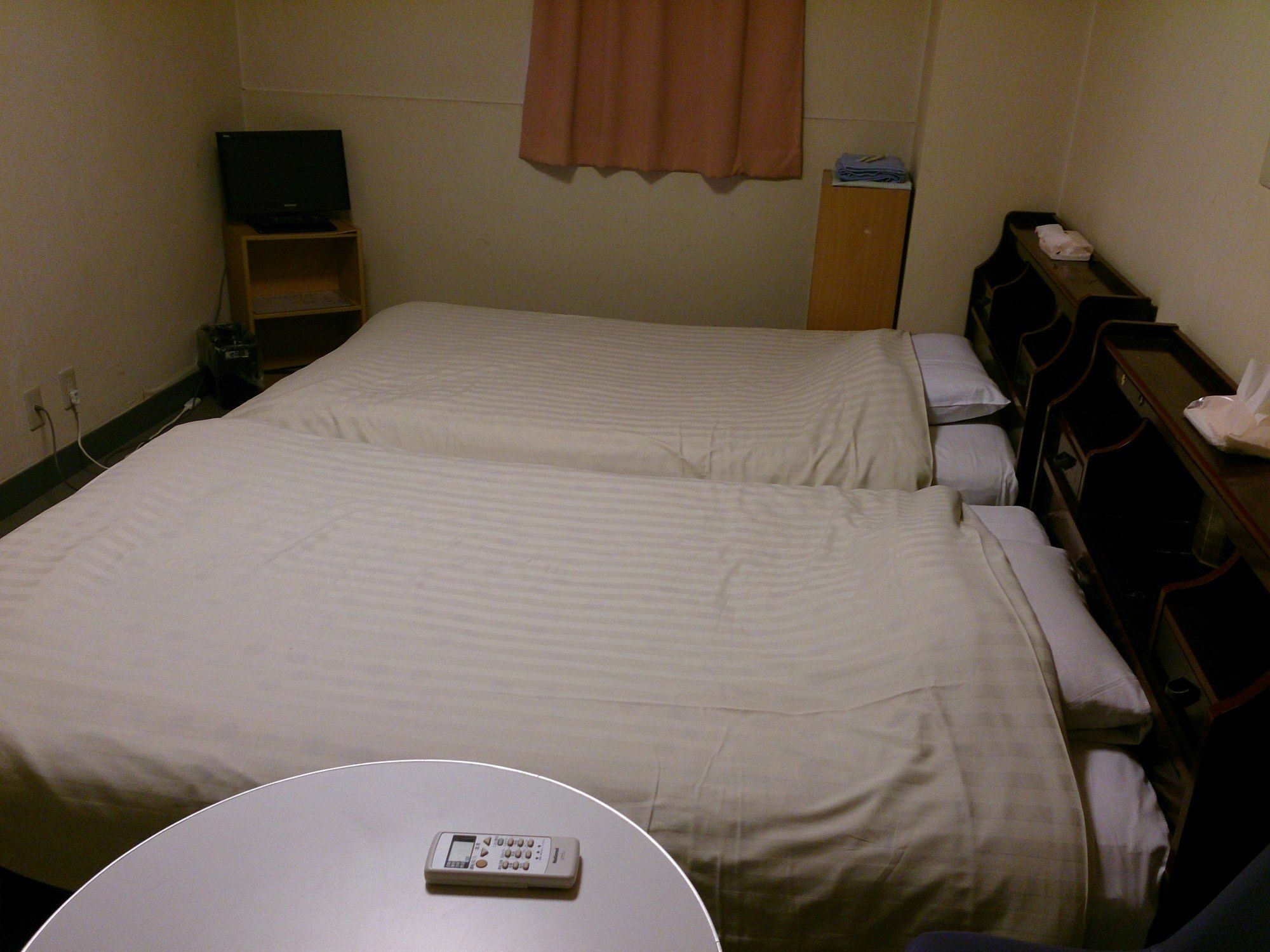 Hatoya Hotel Tokio Buitenkant foto